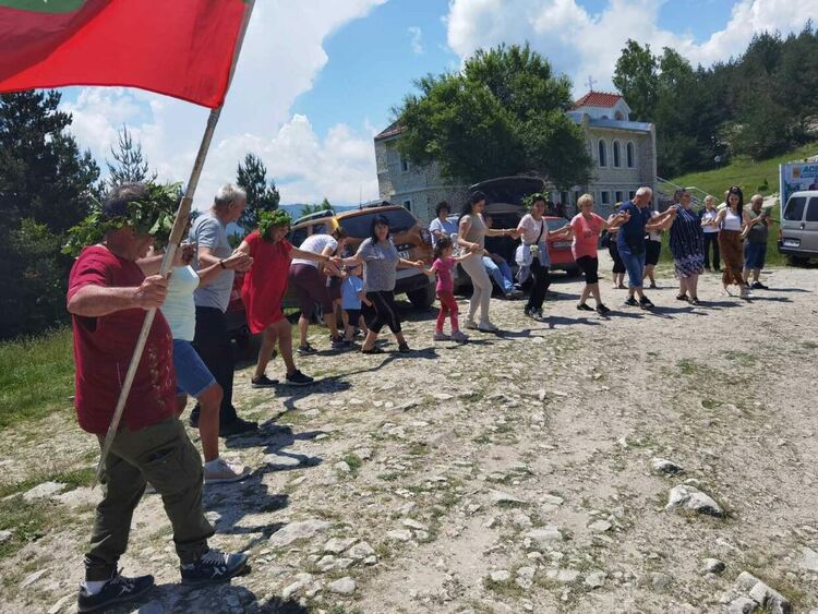 Еньовден бе отбелязан на магнетичния "Беланташ"