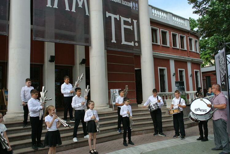  „Големият ден“ откри второто издание на Студентския театрален фестивал „Сцена на края на града“ в Хасково