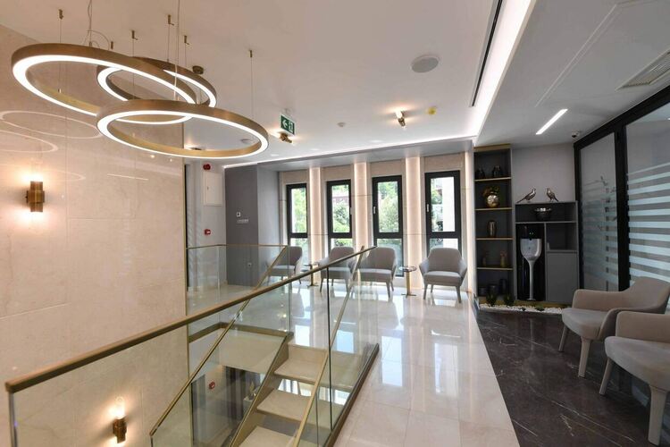 Модерната дентална клиника „Sclinic“ отвори врати в Хасково