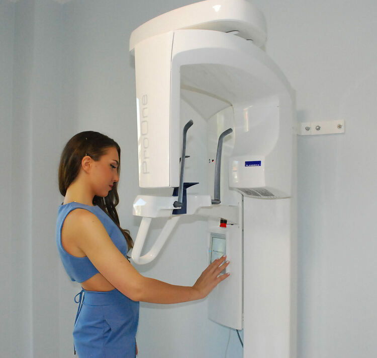 Модерната дентална клиника „Sclinic“ отвори врати в Хасково