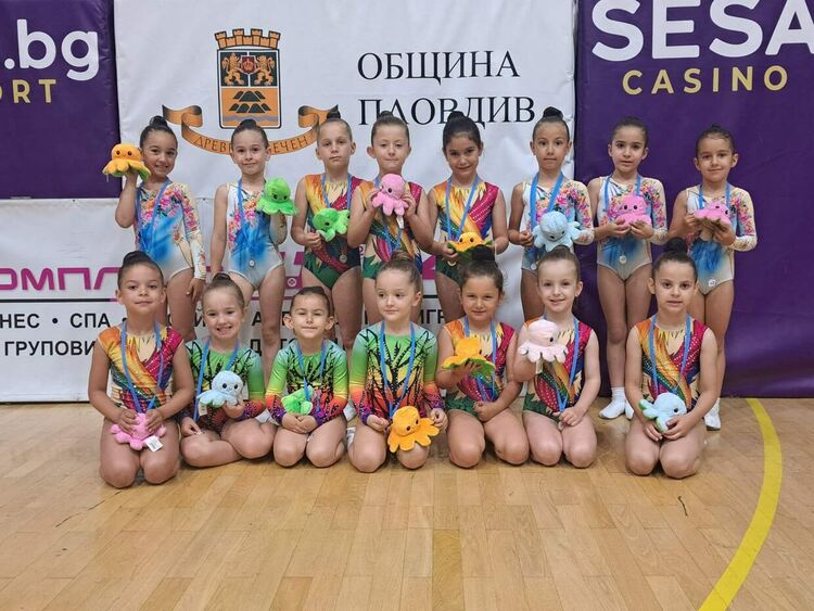 Куп медали за „Виолена“ и „Мега спорт“ от национален турнир