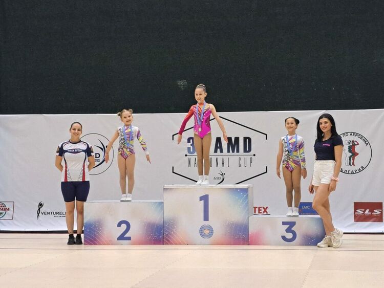 Куп медали за „Виолена“ и „Мега спорт“ от национален турнир