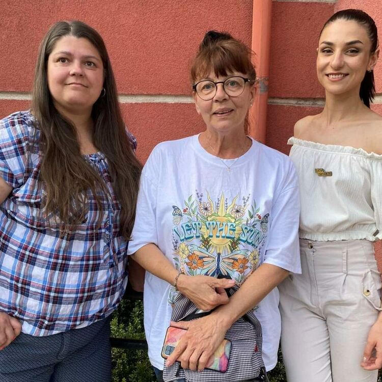 Светослав Добрев и Ярослава Павлова с наградата за Поддържаща роля от театралния фестивал в Хасково