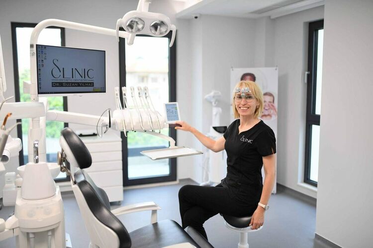 Модерната дентална клиника „Sclinic“ отвори врати в Хасково