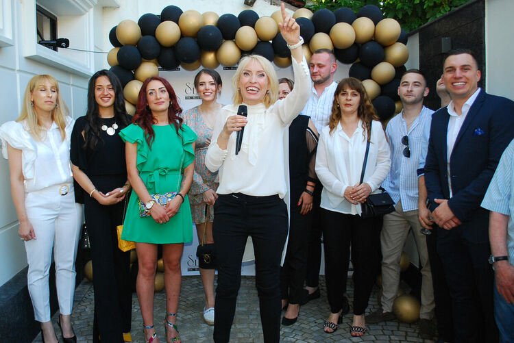 Модерната дентална клиника „Sclinic“ отвори врати в Хасково