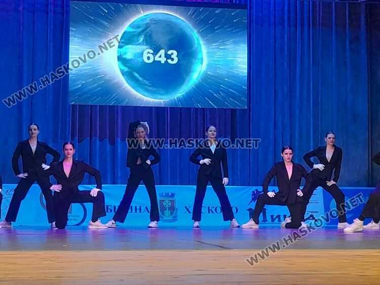 Купата на кмета от фестивала „Вълшебен свят“ замина за Бургас