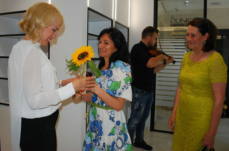 Модерната дентална клиника „Sclinic“ отвори врати в Хасково