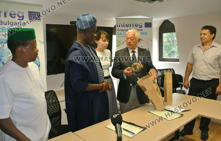 Храните, образованието и IT секторът са във фокуса на сътрудничество между ХТПП и нигерийската палата в Умуахия