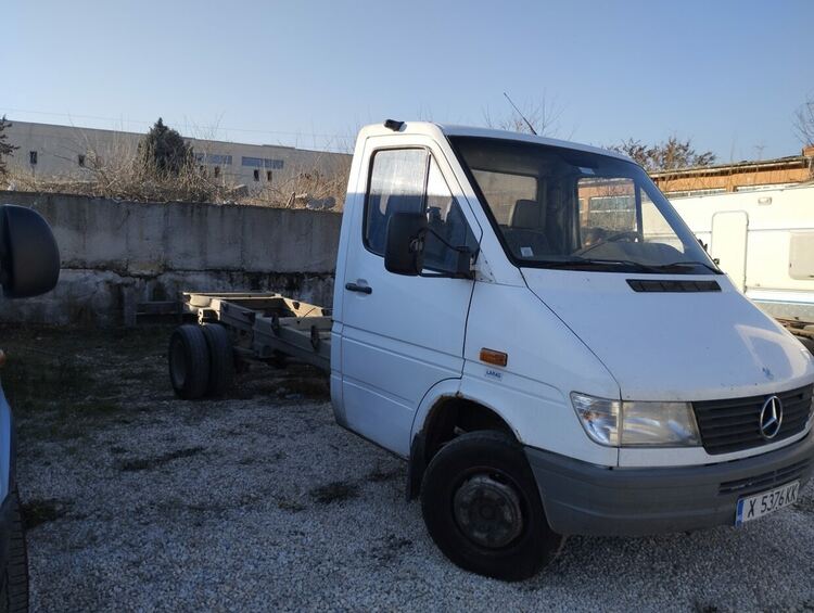 НАП- Хасково вади за продан камиони на длъжници