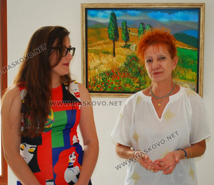 Таня Атанасова -Амфитрита споделя с публиката новите си усещания в изложба живопис