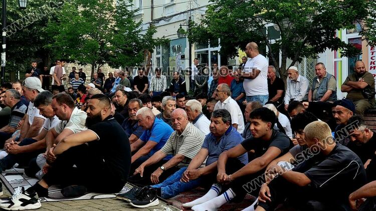 Мюсюлманите празнуват Курбан Байрам