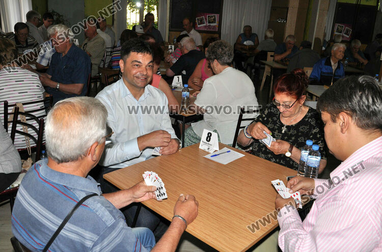 Стартира турнир по спортен бридж, шах, табла и други тихи игри, очакват се над 100 участника от пенсионерските клубове