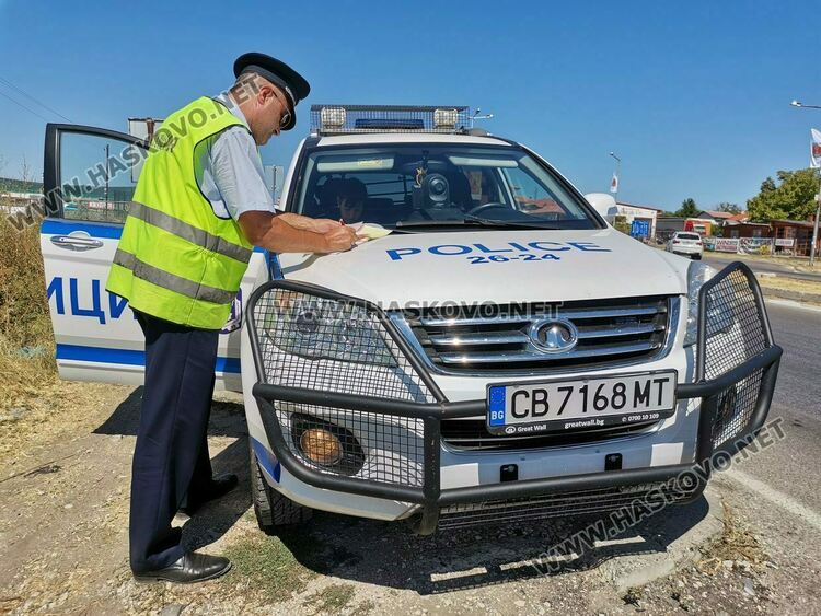 Спипаха дрогиран сириец зад волана на кола с фалшиви регистрационни табели