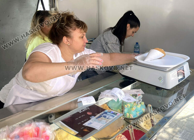 Агенцията по храните проверява павилионите и цеховете за сладолед в Хасково