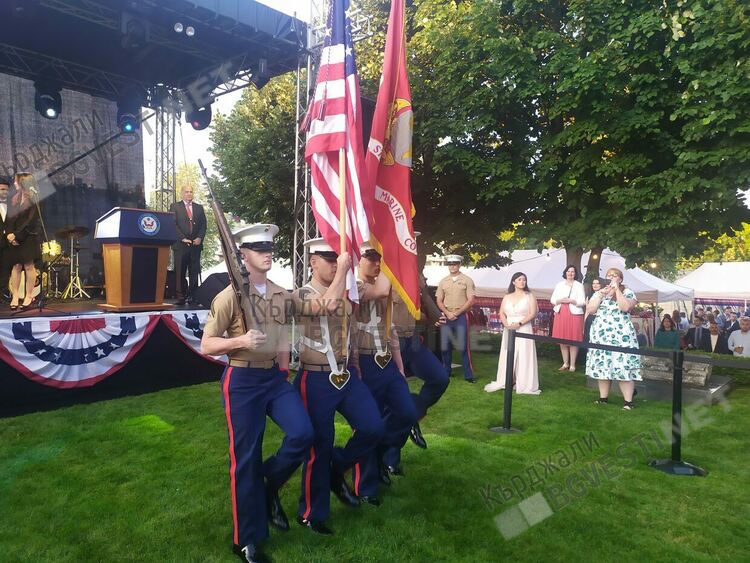 Кърджалийци поканиха посланик Кенет Мeртен за Месеца на Америка в Кърджали