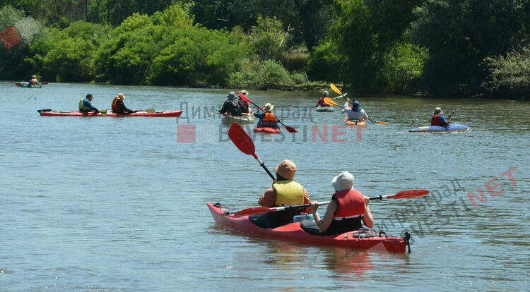 Каяци превзеха водите на река Марица при Димитровград