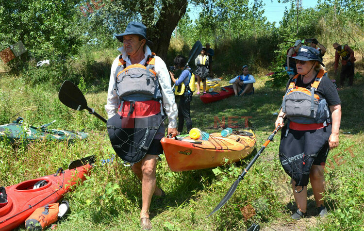 Каяци превзеха водите на река Марица при Димитровград