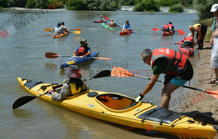 Каяци превзеха водите на река Марица при Димитровград