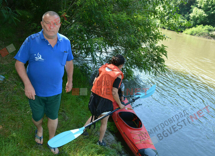 И кмета на Димитровград отплува по течението на Марица