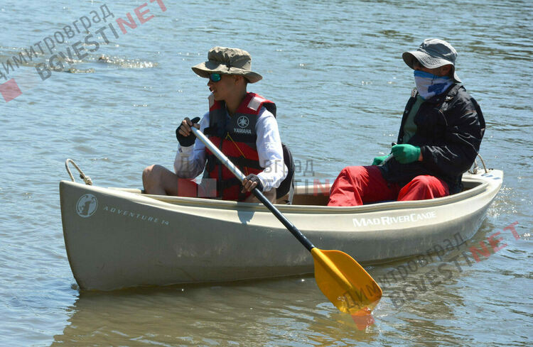 И кмета на Димитровград отплува по течението на Марица