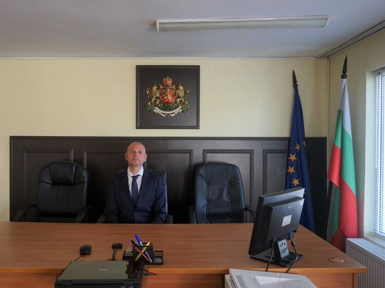 Боян Ешпеков