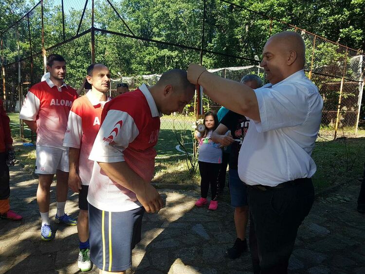 Хасковските пожарникари спечелиха футболен турнир за празника на МВР