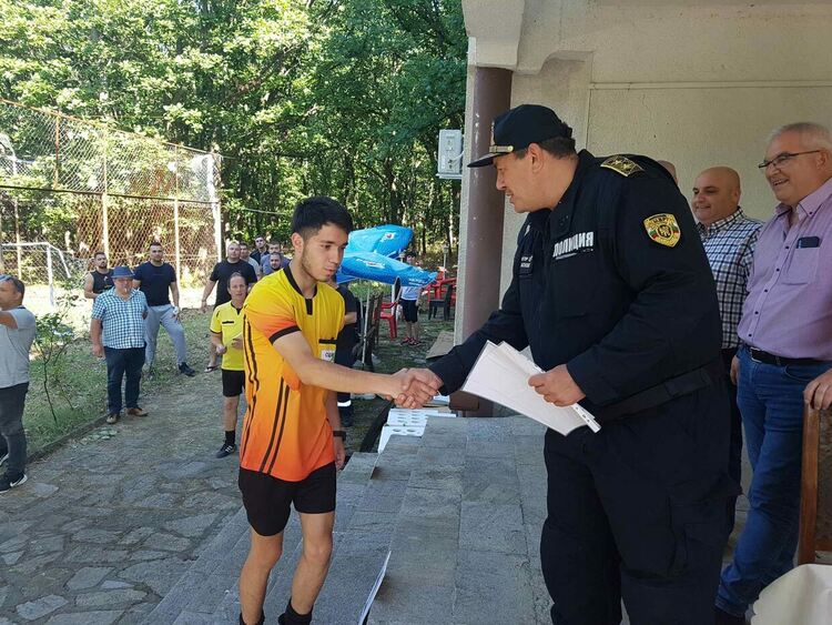 Хасковските пожарникари спечелиха футболен турнир за празника на МВР