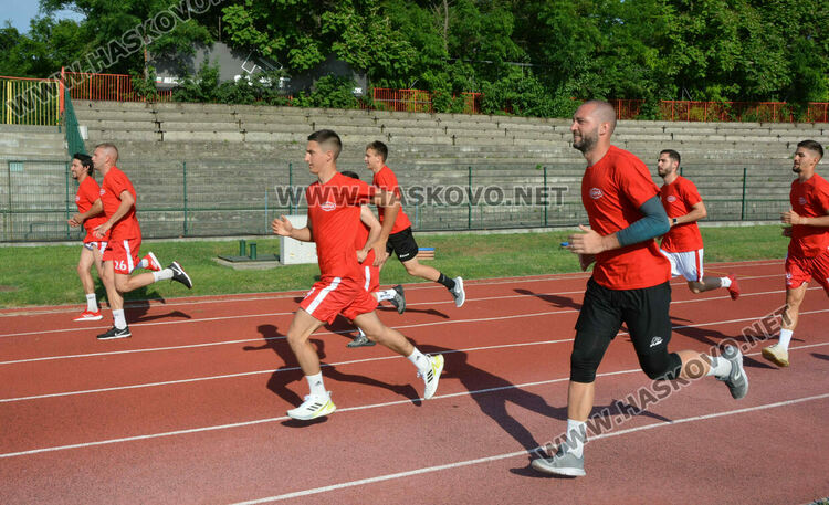 „Саяна Хасково“ започна предсезонна подготовка с група от 23 футболисти