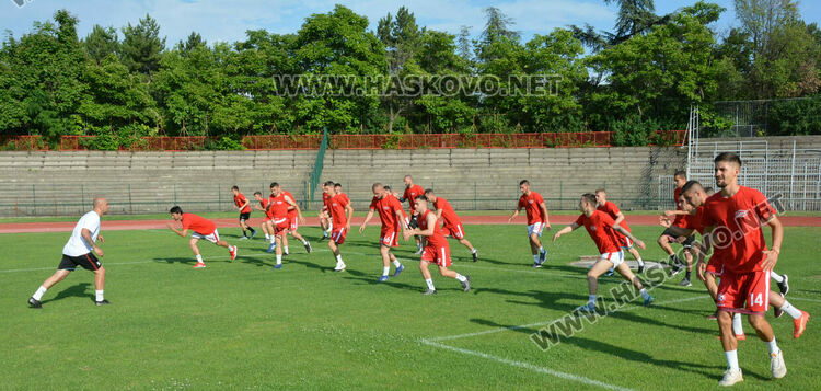 „Саяна Хасково“ започна предсезонна подготовка с група от 23 футболисти