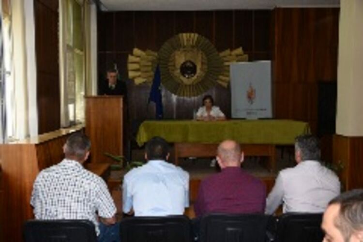 Служители от ОДМВР – Перник наградени по повод професионалния празник на МВР