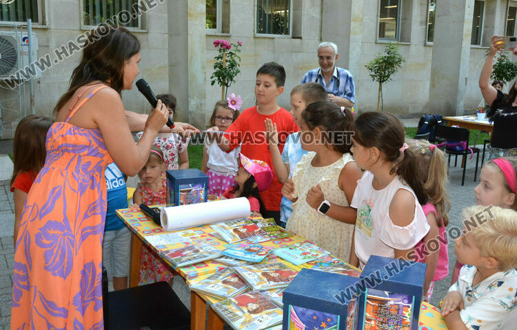 Откриха „Лято в библиотеката“ в Хасково, представиха „Офлайн поредица за деца“