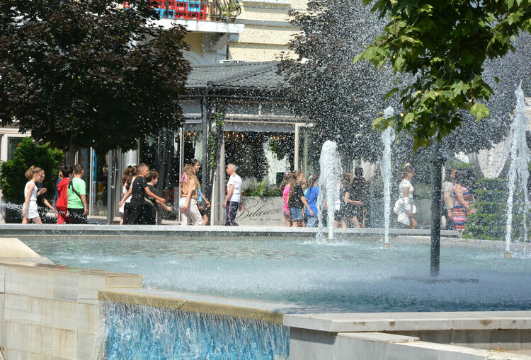 15.5 % от двойките в Хасковска област съжителстват без брак. Повечето семейства са с едно дете