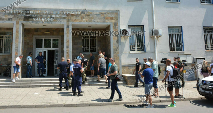 И полицаи от Хасково протестираха за по-високи заплати