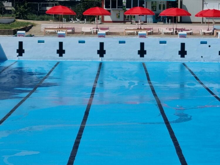 Градският плувен комплекс отваря врати 