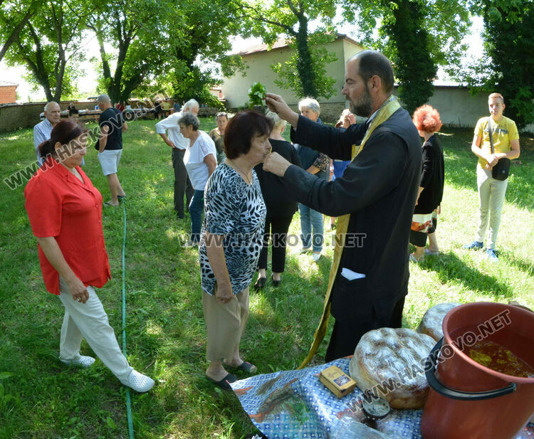 Храмов празник чества църквата „Света Неделя“ в Мандра