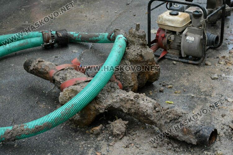 Част от Хасково остана без вода заради ВиК авария на „Раковски“