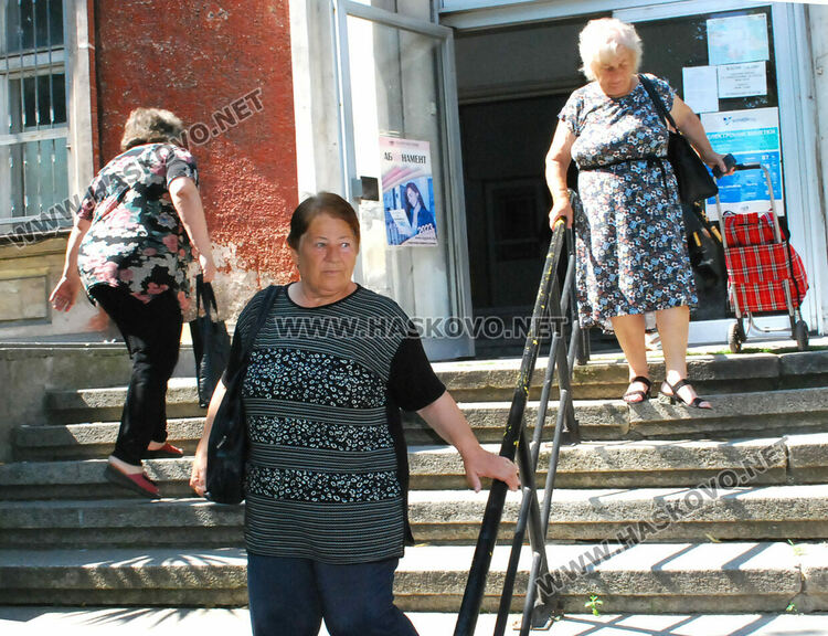Някои от хасковските пенсионери доволни от увеличението, други искат по 1000-1500 лева 