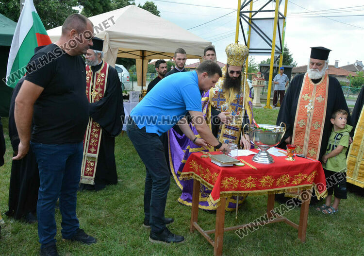 Започна изграждането на нова църква в село Манастир