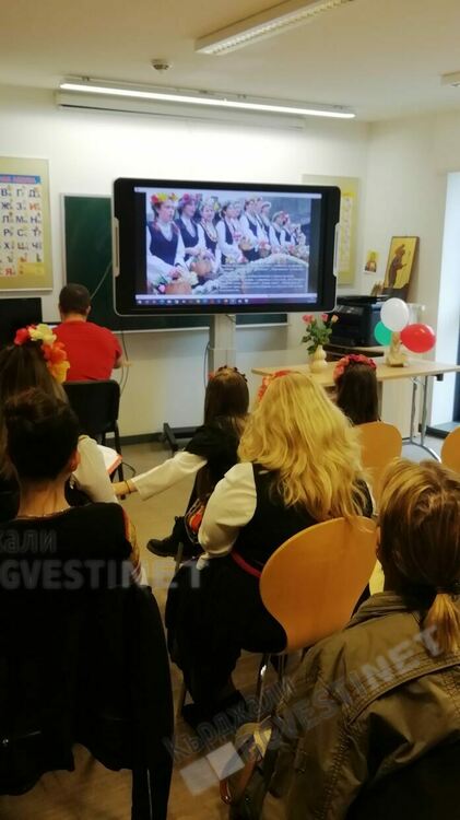 Представиха книги на поетесата и писателка от Кърджали Христина Въчева в Хамбург