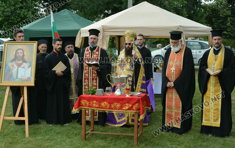Започна изграждането на нова църква в село Манастир