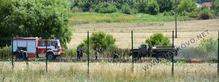 Пожар в боклуци подпали нива с пшеница край Добрич