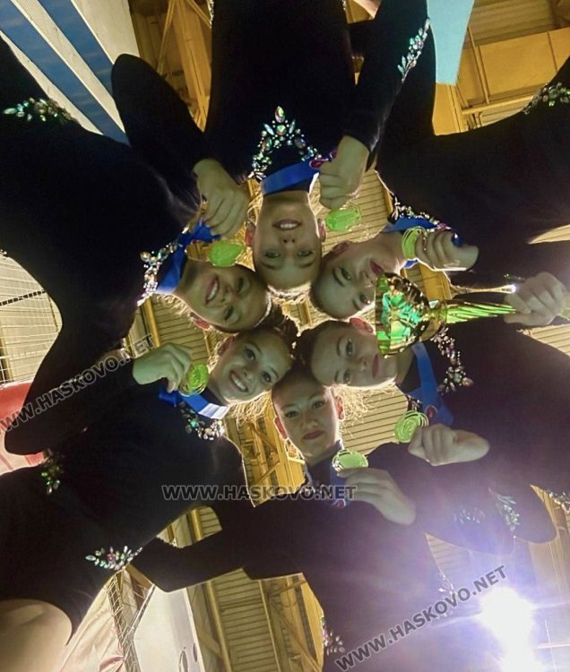 Българският химн звуча за грациите на Яна Михайлова на Балканиадата по естетическа и групова гимнастика