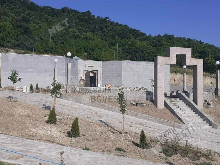 Посетителският център в подножието на Перперикон