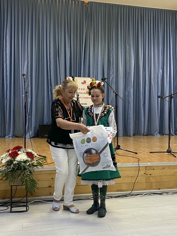 Златни медали и специални награди за „Зора-Зорничка“ от Национална фолклорна среща