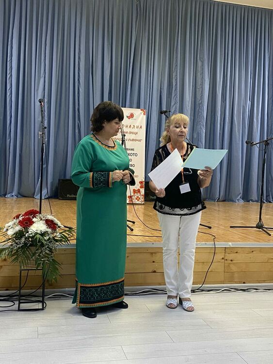 Златни медали и специални награди за „Зора-Зорничка“ от Национална фолклорна среща