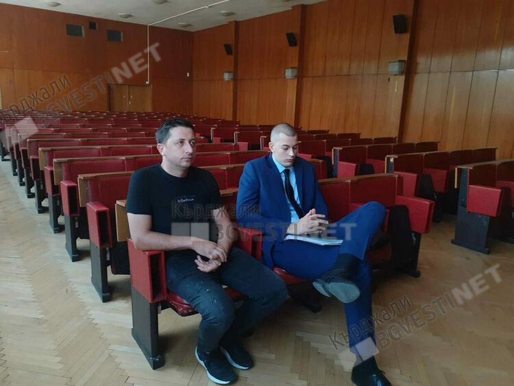 Местан отново не се яви в съда поради здравословни проблеми, делото бе отложено за 8-ми септември