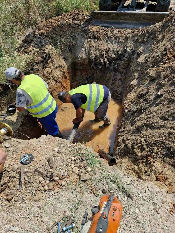 ВиК – Хасково монтира нов регулатор за налягане с цел намаляване на загубите 