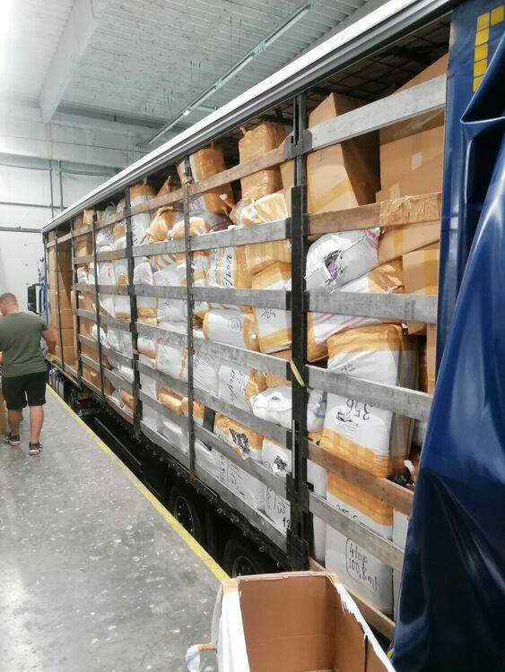 700 000 стоки менти спрени на границата ни с Турция от началото на година