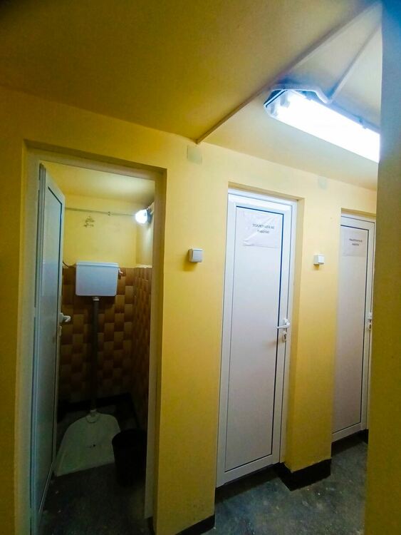  След дълъг ремонт тоалетната на ж.п.гара Кърджали е отворена за пътниците