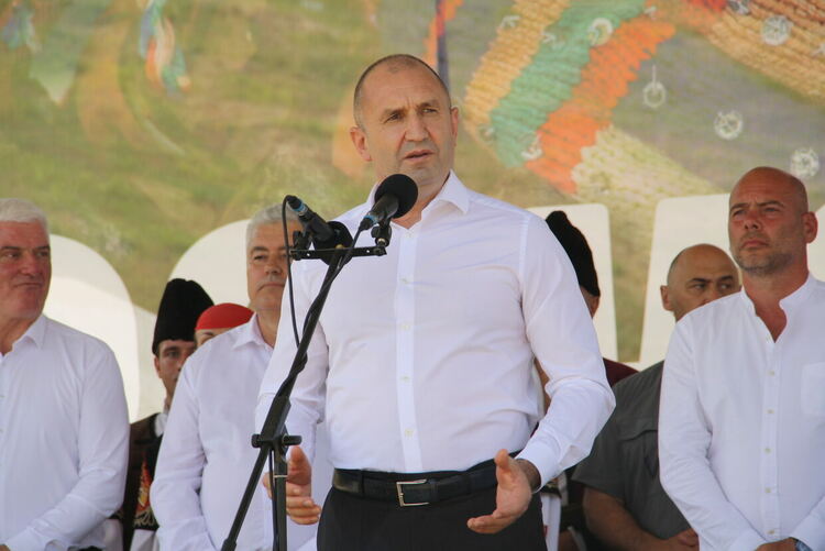 Радев от Рожен:Украйна настоява да води тази война, но трябва да стане ясно, че сметката се плаща от цяла Европа